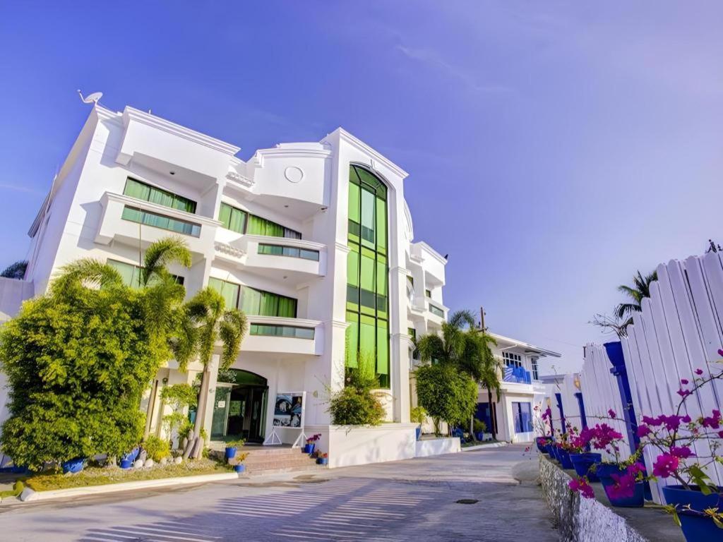 Vitalis White Sands Vigan City Exterior foto