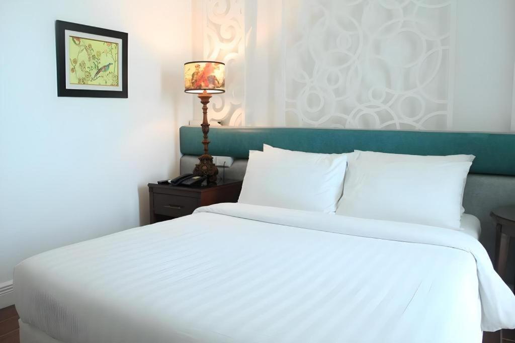 Vitalis White Sands Vigan City Exterior foto